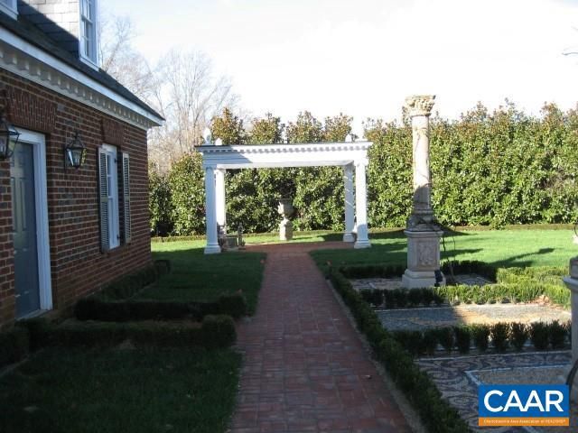 1920 OWENSVILLE RD #B STUDIO APT, Charlottesville, VA 22901
