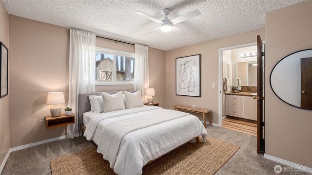 5208 Brentwood Drive SE, Lacey, WA 98503