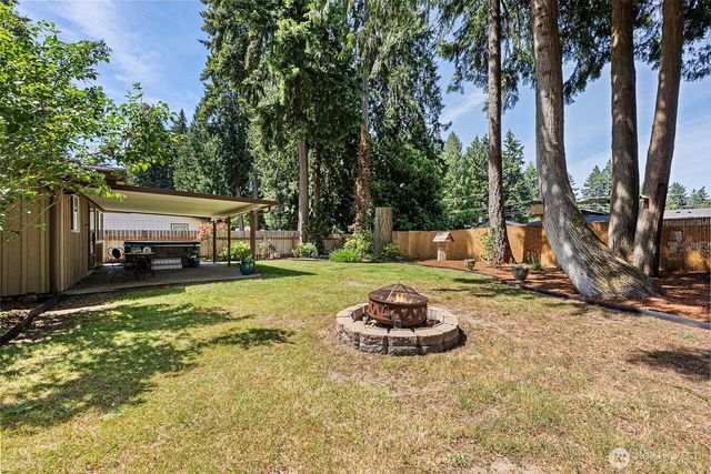 5208 Brentwood Drive SE, Lacey, WA 98503