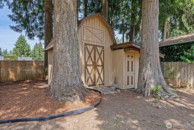 5208 Brentwood Drive SE, Lacey, WA 98503