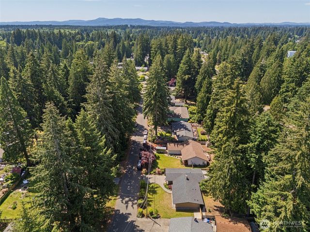 5208 Brentwood Drive SE, Lacey, WA 98503