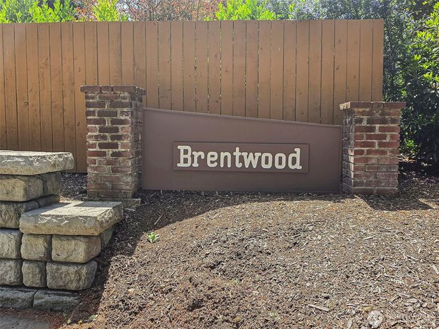 5208 Brentwood Drive SE, Lacey, WA 98503