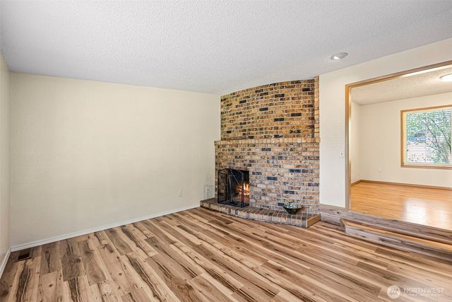 5208 Brentwood Drive SE, Lacey, WA 98503