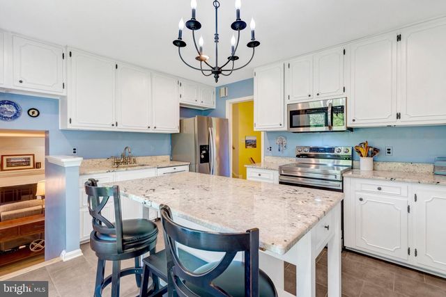 4203 KINGS MILL LN, Annandale, VA 22003