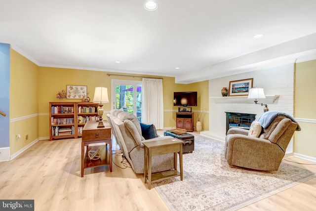 4203 KINGS MILL LN, Annandale, VA 22003