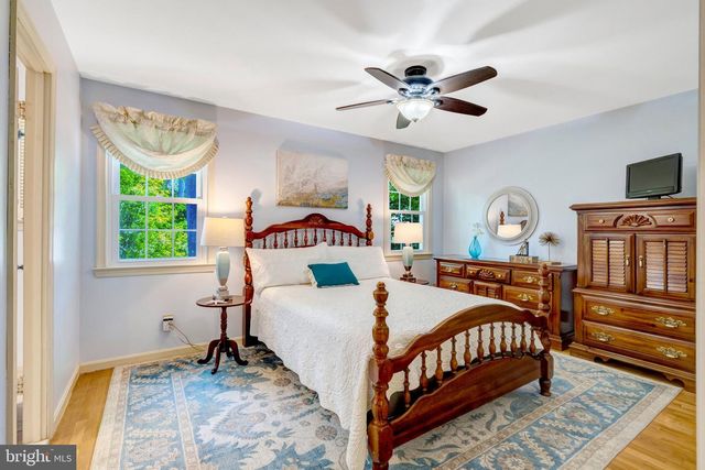 4203 KINGS MILL LN, Annandale, VA 22003