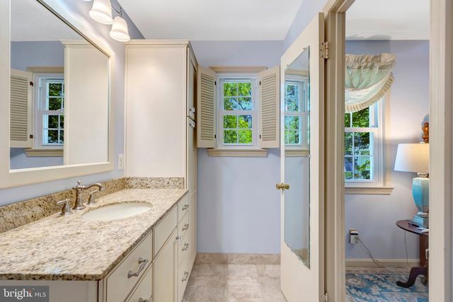 4203 KINGS MILL LN, Annandale, VA 22003