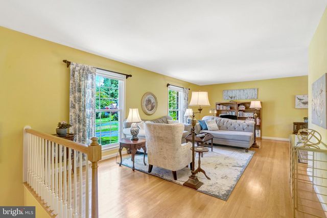 4203 KINGS MILL LN, Annandale, VA 22003