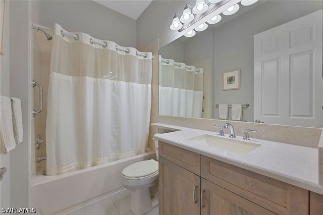 13322 Silktail DR, Naples, FL 34109