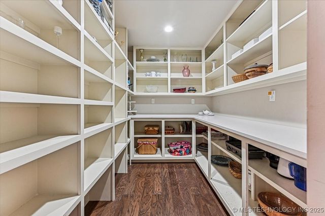 4220 E 77th Street, Tulsa, OK 74136