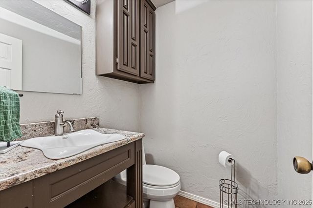 4220 E 77th Street, Tulsa, OK 74136