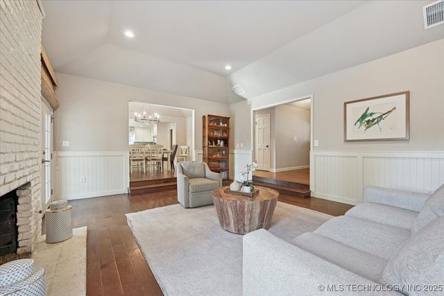 4220 E 77th Street, Tulsa, OK 74136