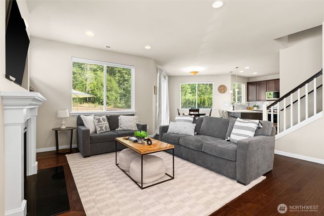 10379 Sentinel Drive, Gig Harbor, WA 98332