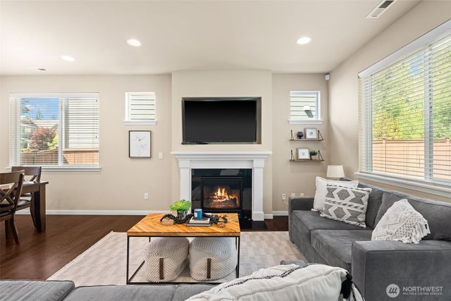 10379 Sentinel Drive, Gig Harbor, WA 98332