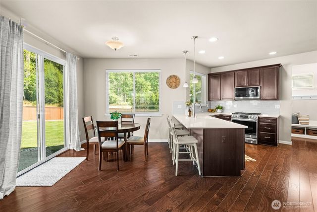10379 Sentinel Drive, Gig Harbor, WA 98332