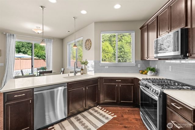 10379 Sentinel Drive, Gig Harbor, WA 98332