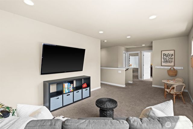10379 Sentinel Drive, Gig Harbor, WA 98332