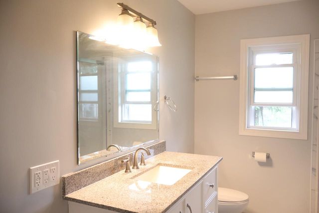 2711 Hyacinth AVENUE, Janesville, WI 53545