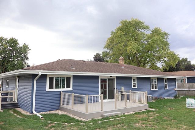 2711 Hyacinth AVENUE, Janesville, WI 53545