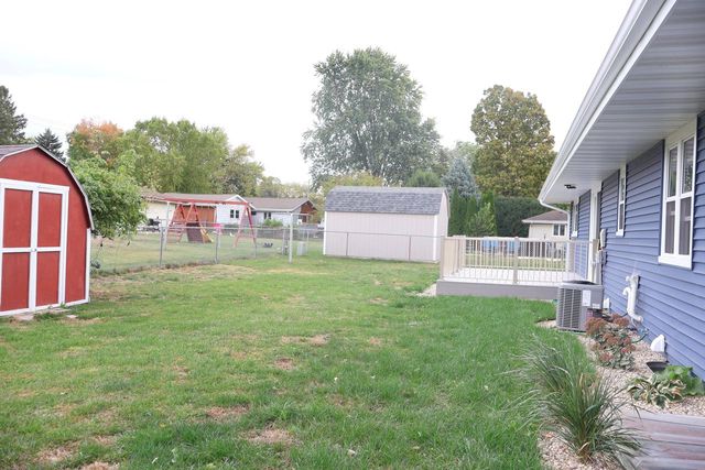 2711 Hyacinth AVENUE, Janesville, WI 53545