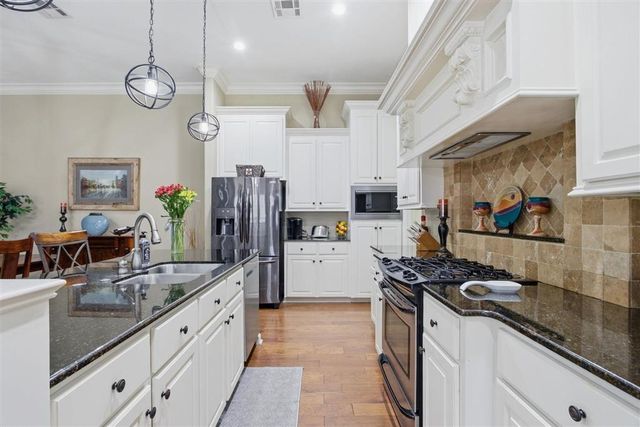 6134 E Azalea Drive, Lake Charles, LA 70605