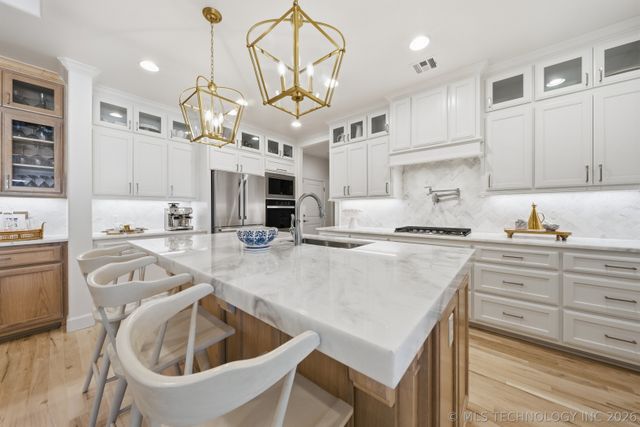 14285 S Delaware Place, Bixby, OK 74008
