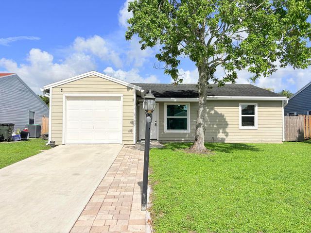 5258 Canal Circle W, Lake Worth, FL 33467