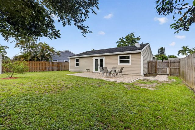 5258 Canal Circle W, Lake Worth, FL 33467