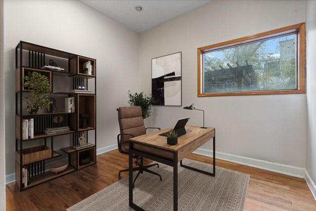 2016 W Concord Place, Chicago, IL 60647