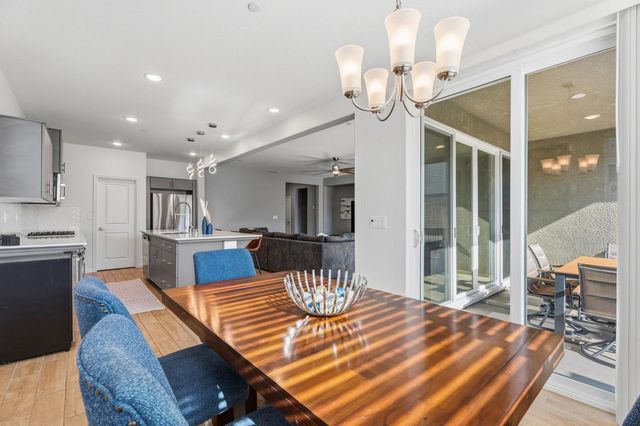 952 Pinnacle Drive W, Madera, CA 93636