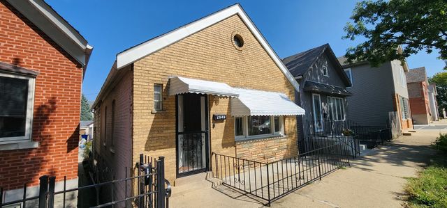 2948 S Lyman Street, Chicago, IL 60608