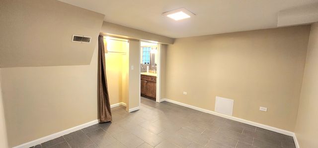 2948 S Lyman Street, Chicago, IL 60608