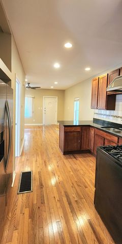 2948 S Lyman Street, Chicago, IL 60608
