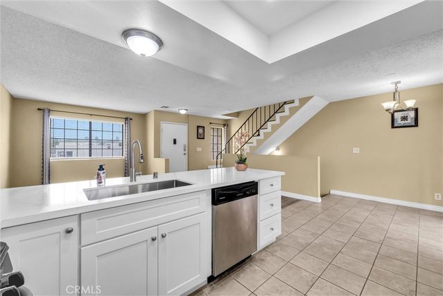 5195 Walnut 14, Chino, CA 91710