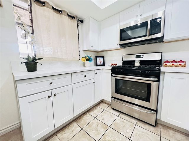 5195 Walnut 14, Chino, CA 91710