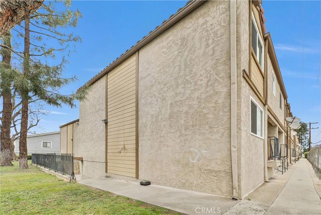5195 Walnut 14, Chino, CA 91710