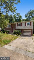 16605 VILLAGE DR W, Upper Marlboro, MD 20772