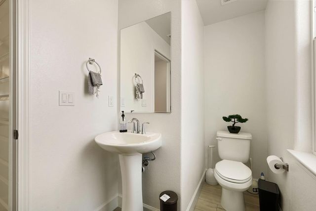 6638 Guadalupe Ln, Stockton, CA 95219