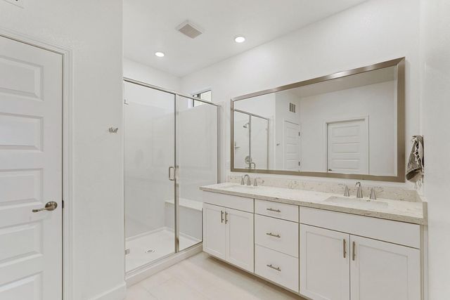 6638 Guadalupe Ln, Stockton, CA 95219