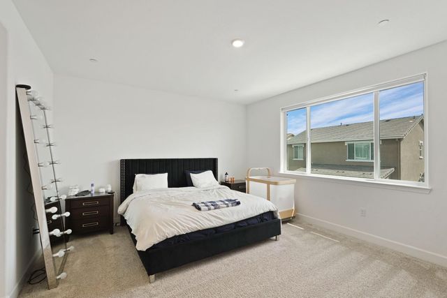 6638 Guadalupe Ln, Stockton, CA 95219