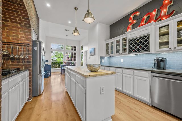 4801 Counts CV, Austin, TX 78749