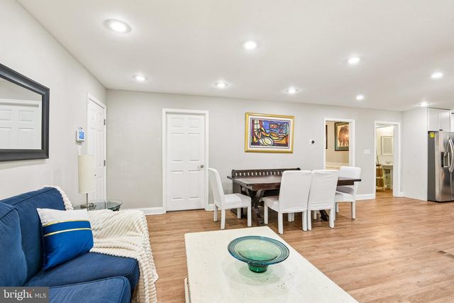 8715 CRESTMONT LN, Laurel, MD 20708