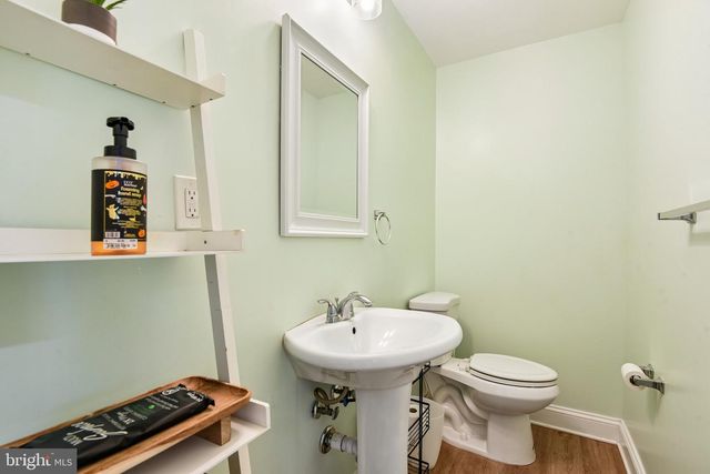 8715 CRESTMONT LN, Laurel, MD 20708