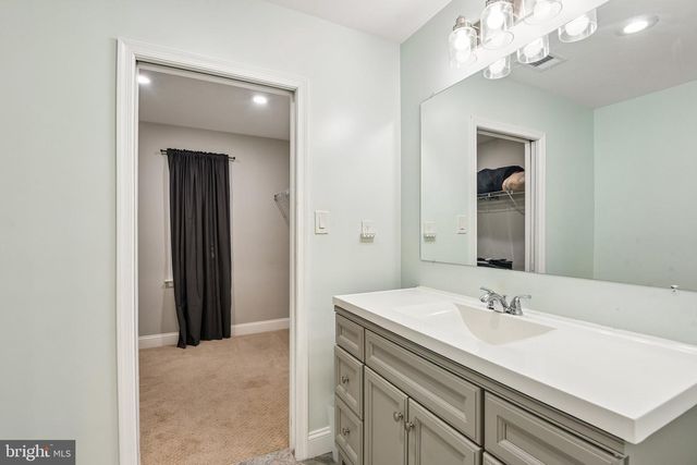 8715 CRESTMONT LN, Laurel, MD 20708