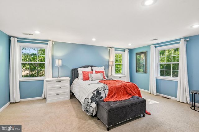 8715 CRESTMONT LN, Laurel, MD 20708