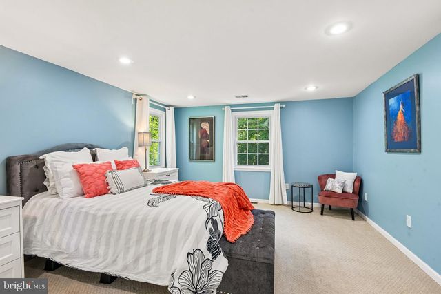 8715 CRESTMONT LN, Laurel, MD 20708