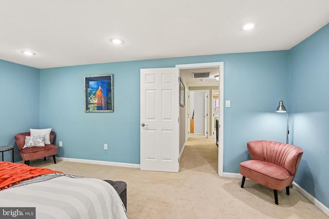 8715 CRESTMONT LN, Laurel, MD 20708