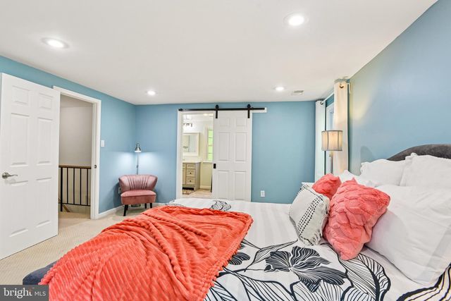 8715 CRESTMONT LN, Laurel, MD 20708