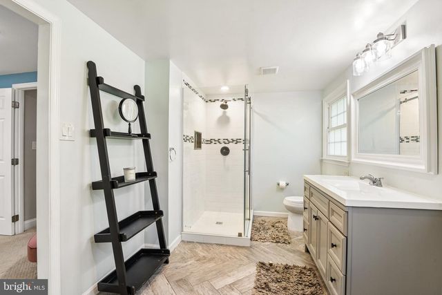 8715 CRESTMONT LN, Laurel, MD 20708