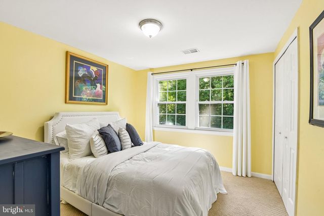 8715 CRESTMONT LN, Laurel, MD 20708